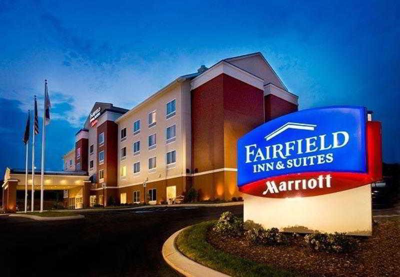 Fairfield Inn And Suites Cleveland Exterior photo